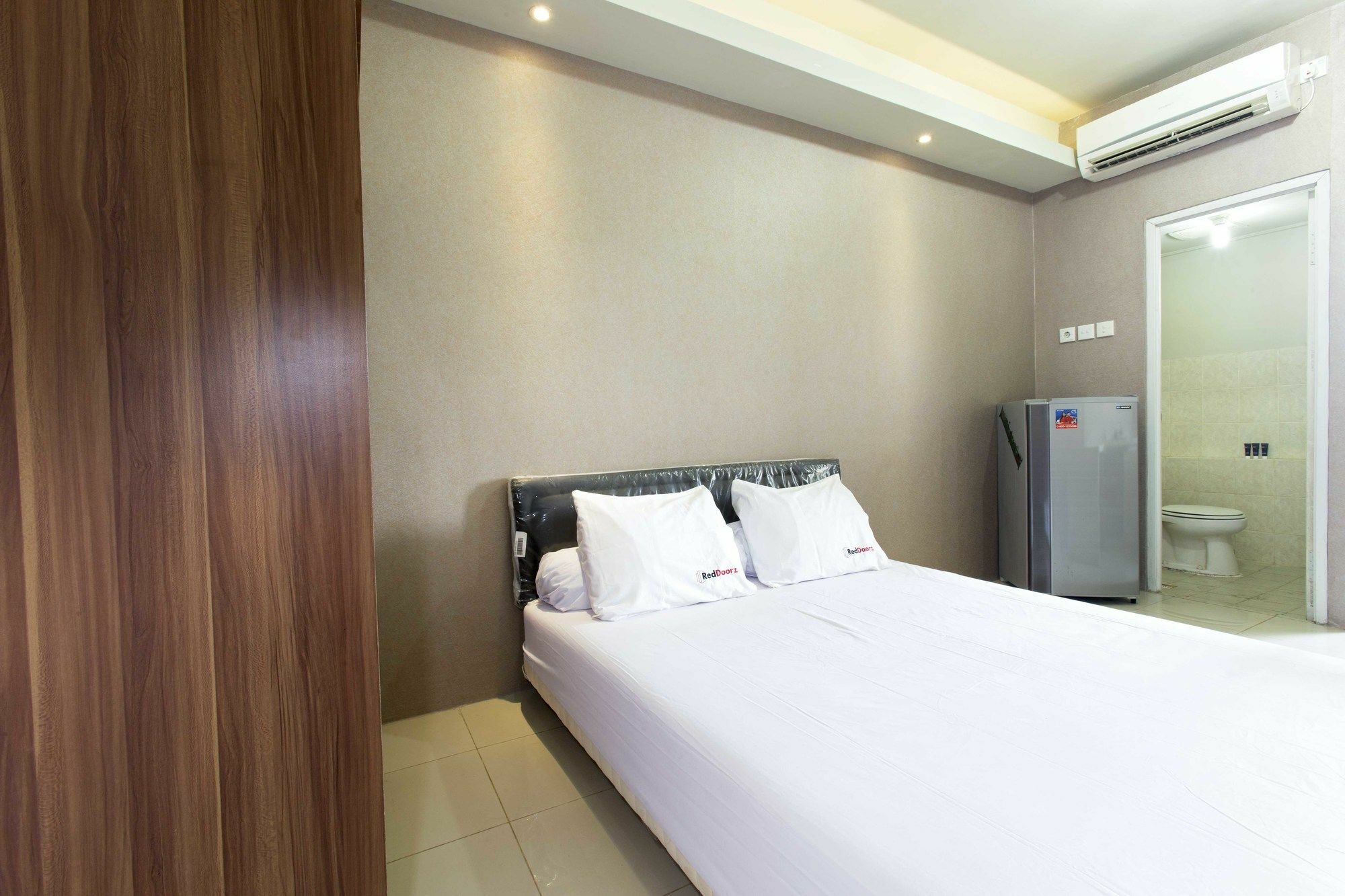 Reddoorz Apartment @ Pegangsaan Kelapa Gading Jakarta Luaran gambar